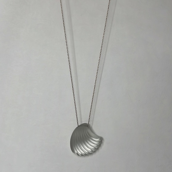 Vintage art deco shell necklace - Picture 6 of 7